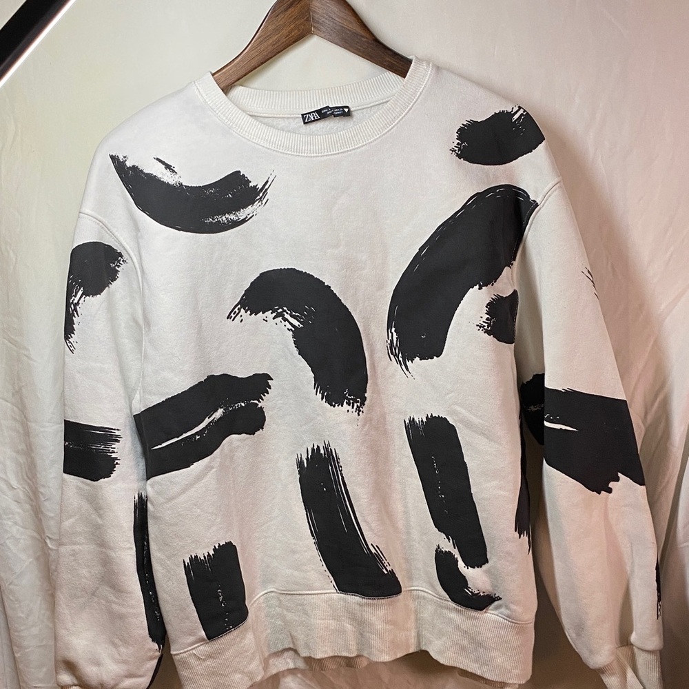 Zara Black and White Brush Strokes Crewneck Sweatshirt (M)